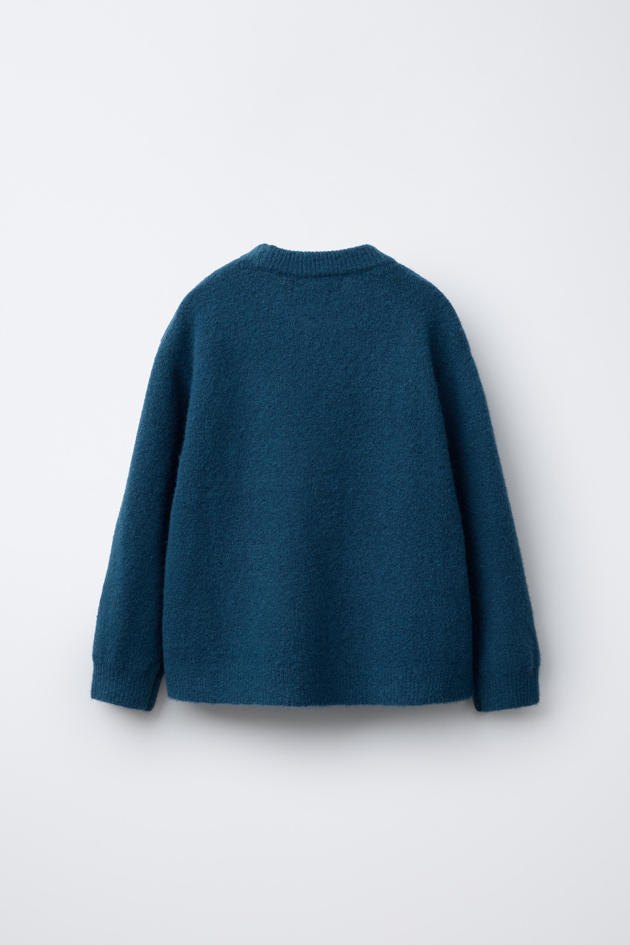 SOFT WOOL KNIT SWEATER